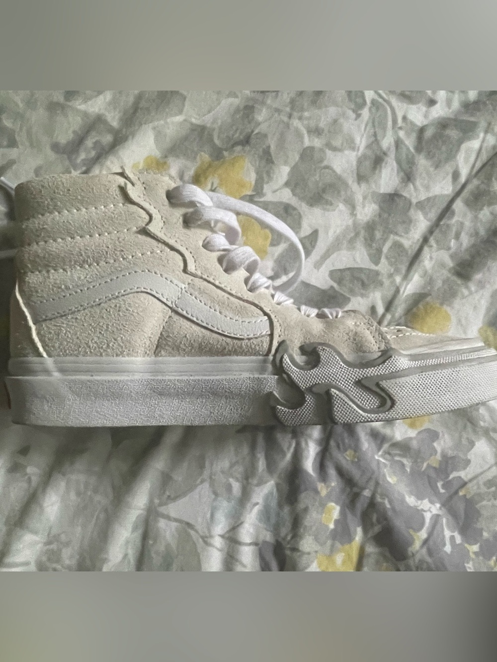 Vans Women's size 5.5 Cream Suede Low-Top with Fire Accent